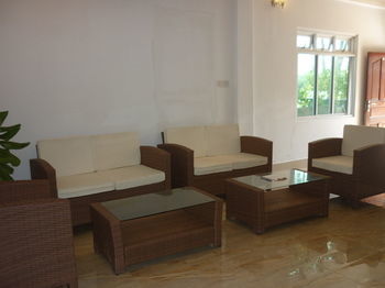Batuta Maldives Surf View Hotell Thulusdhoo Exteriör bild